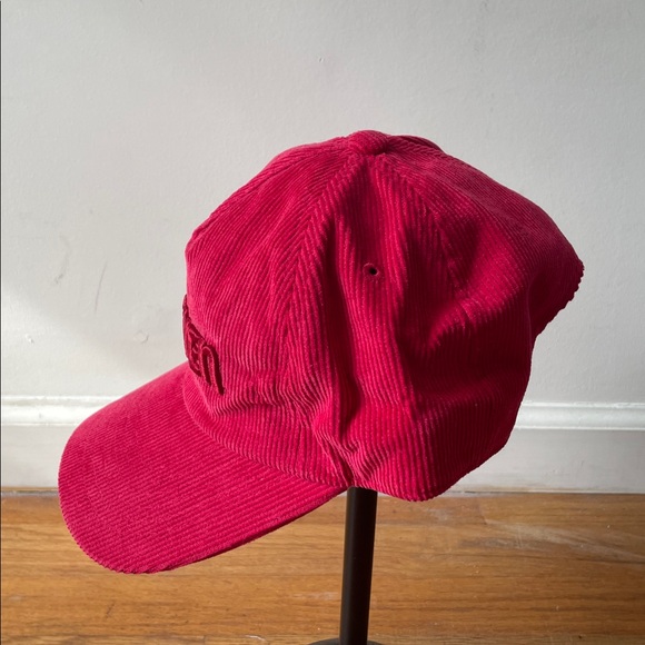 7-Eleven vintage Red Corduroy Cap excellent condition! - Picture 2 of 4